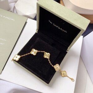 Authentic Women's Van Cleef & Arpels 5 Motif Alhambra Bracelet 18K Gold